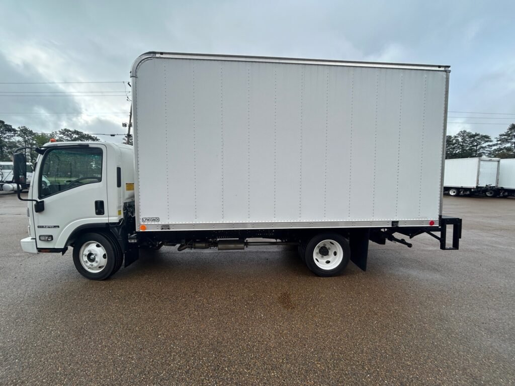 Box truck